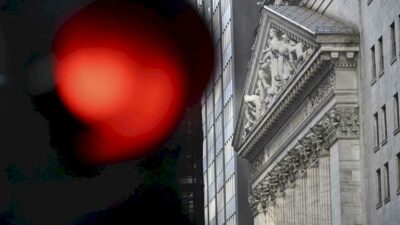 Turmoil on Wall Street is keeping financial planners’ phones ringing