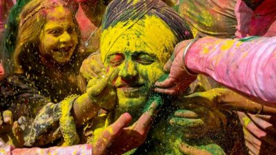 NEW DELHI — There’s no way to avoid getting smeared