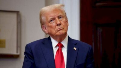 US stocks on Wall Street fell on Friday amid growing