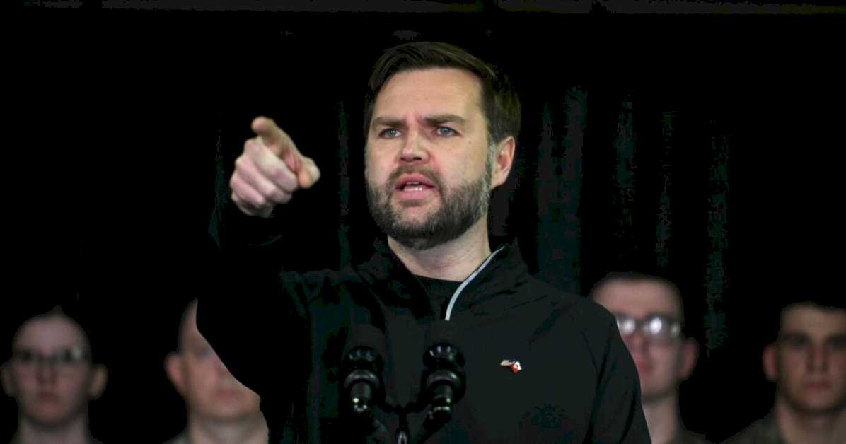 jd-vance-branded-‘pathetic-copy’-of-zelensky-for-embarrassing-error-in-greenland
